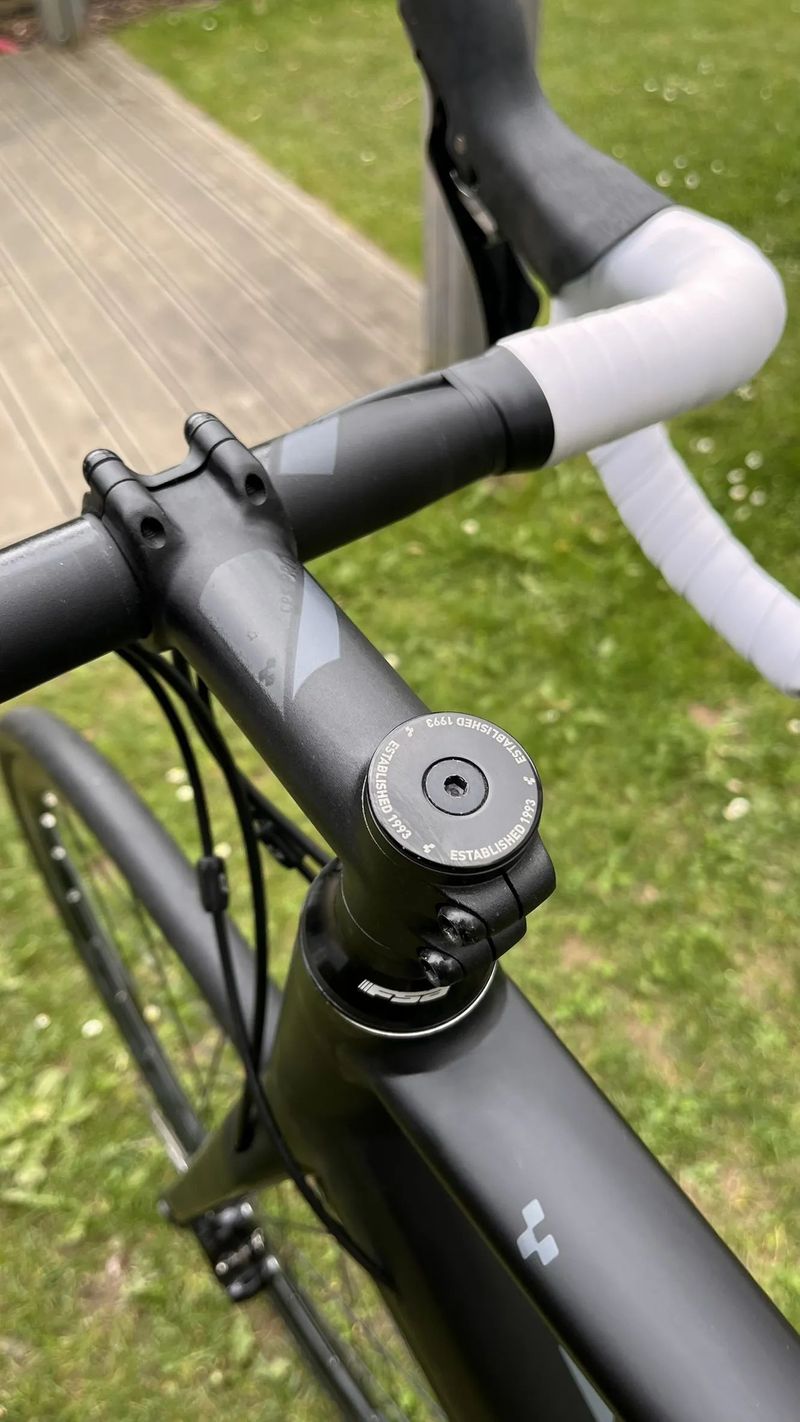 Silniční kolo Cube Attain SL HPA, velikost 56