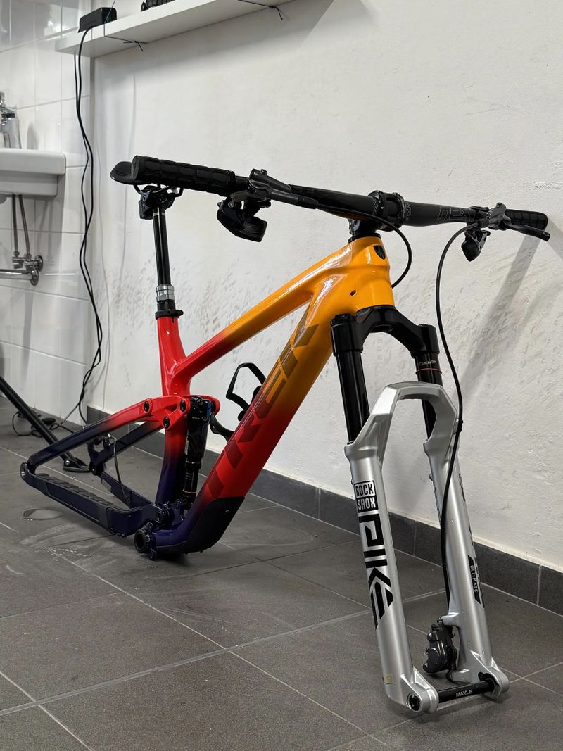 Rámový set Trek Top Fuel 2022, vel. M/L