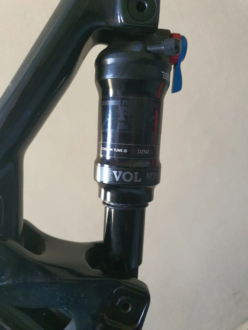 Rocky Mountain Element Carbon 50 XL
