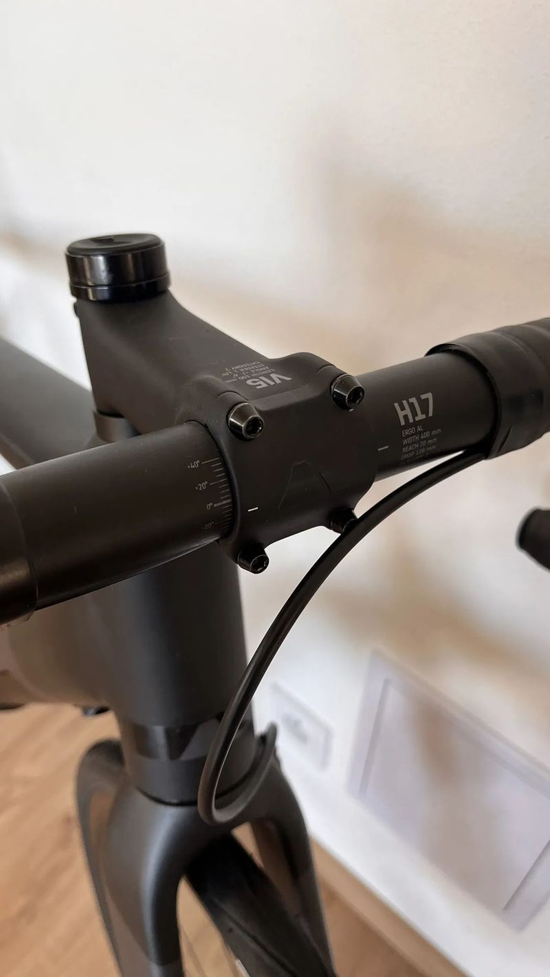 Canyon Endurace:ON 7.0 silniční elektrokolo