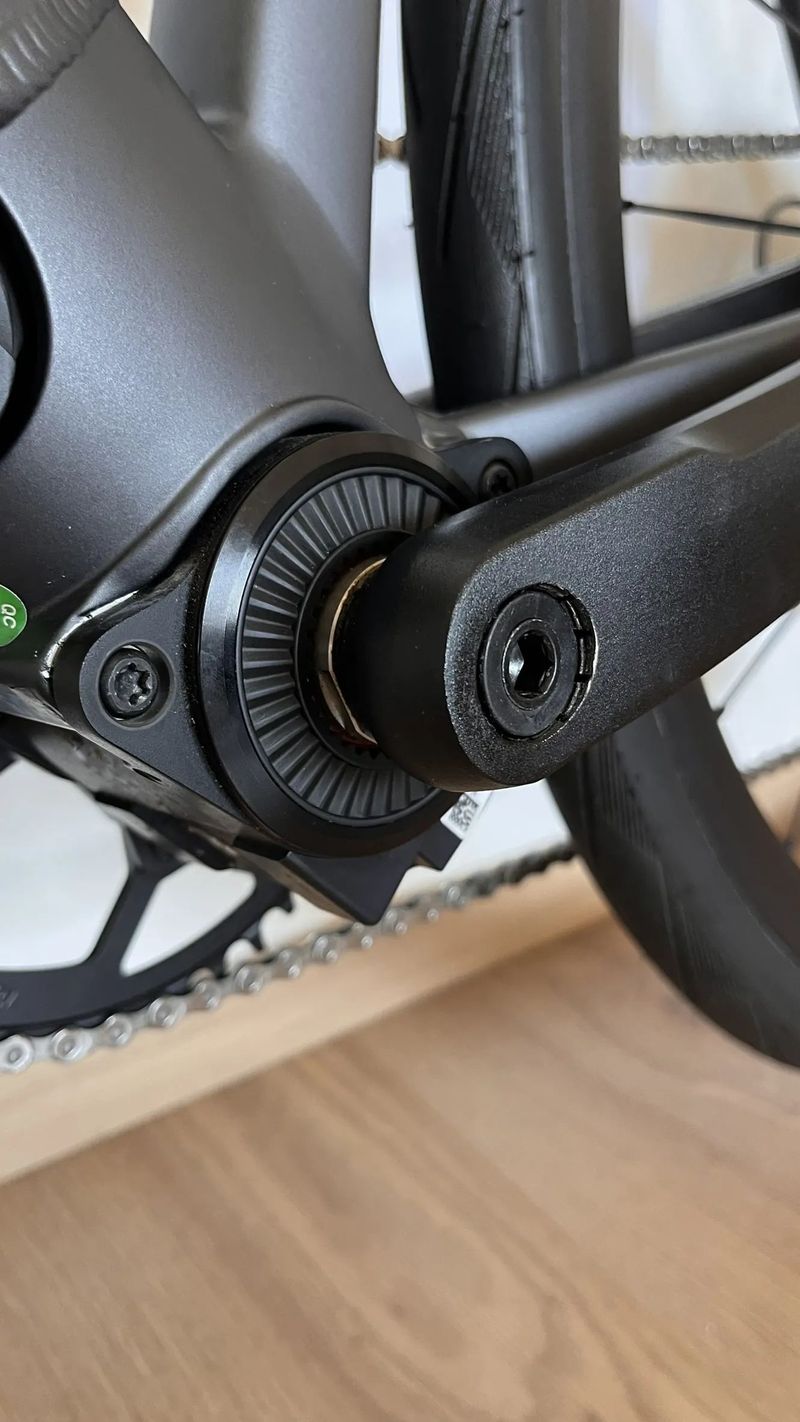 Canyon Endurace:ON 7.0 silniční elektrokolo
