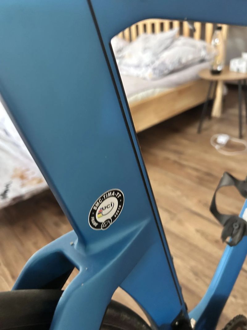 BMC Timemachine TM02 – karbon, Ultegra, Planet X, top stav