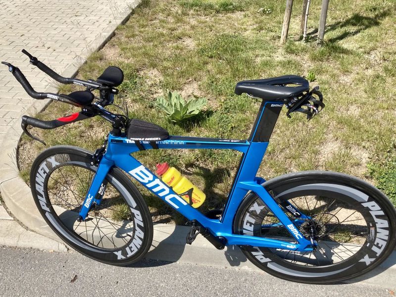 BMC Timemachine TM02 – karbon, Ultegra, Planet X, top stav