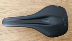 Sedlo Ergon SR10 Pro Carbon 140 mm 200g