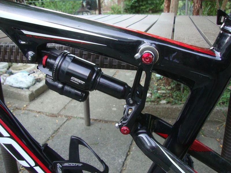 Kolo Scott Spark 20 MTB XC FS celokarbon super stav