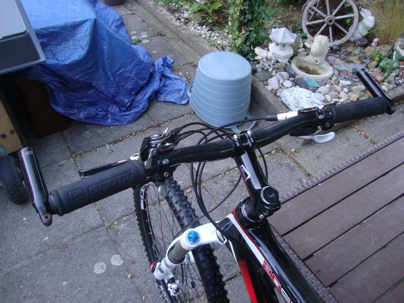 Kolo Scott Spark 20 MTB XC FS celokarbon super stav