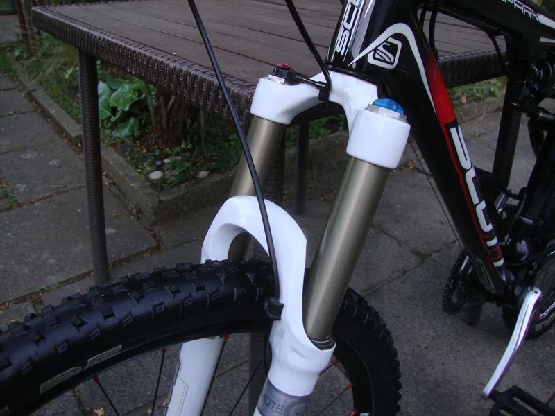 Kolo Scott Spark 20 MTB XC FS celokarbon super stav