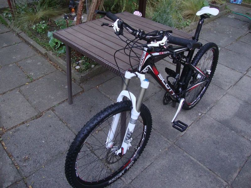 Kolo Scott Spark 20 MTB XC FS celokarbon super stav