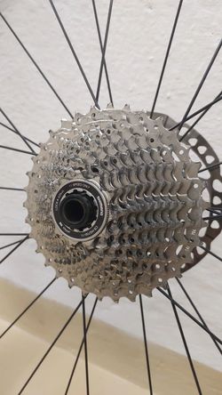 Zapletená gravelová kola Fulcrum red zone 900