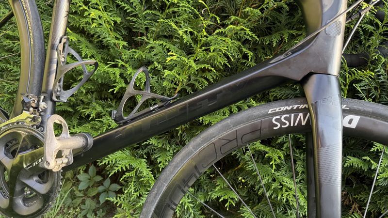 Silniční kolo Planet X – karbon, kola DT Swiss PRC 1400