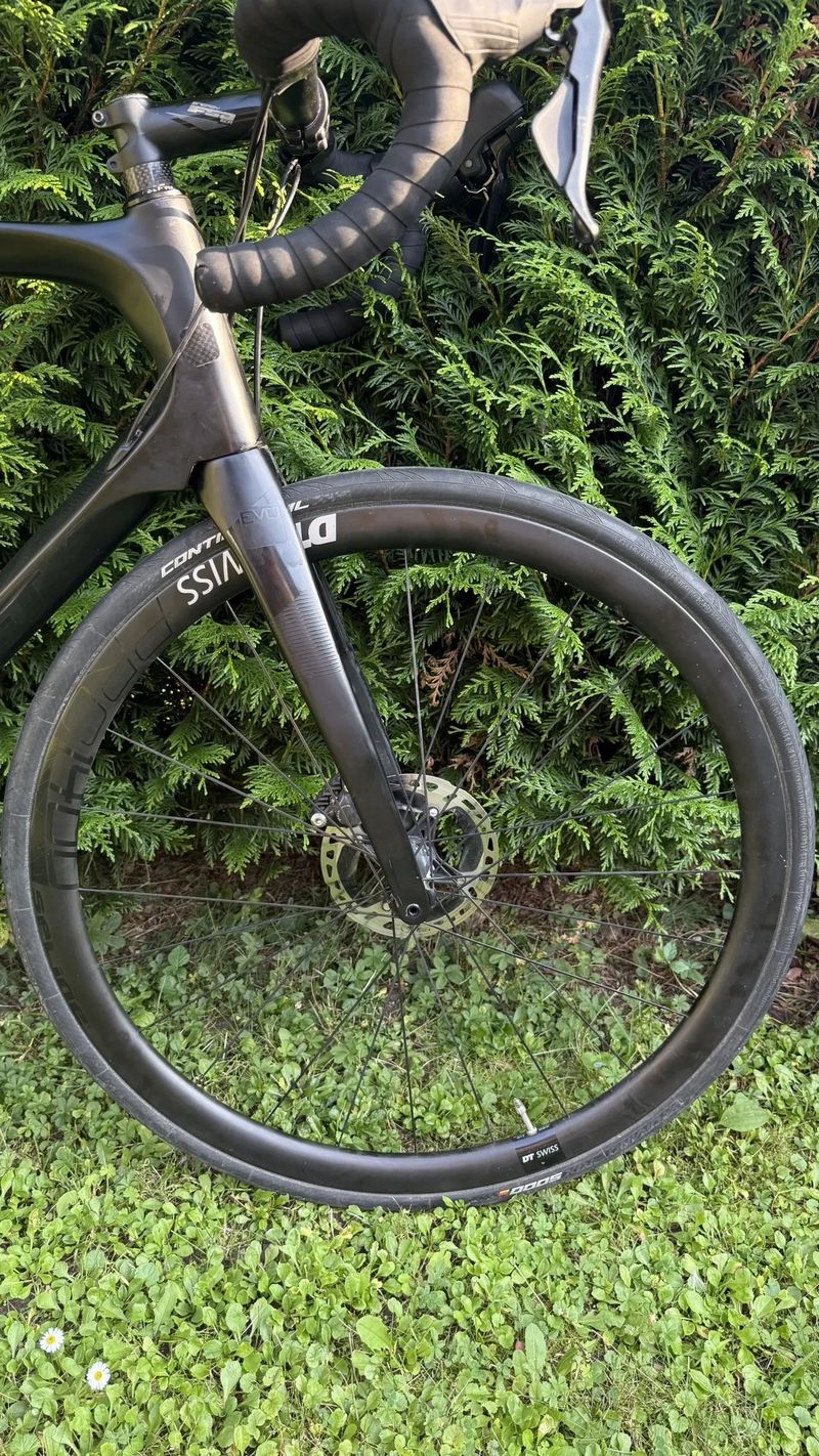 Silniční kolo Planet X – karbon, kola DT Swiss PRC 1400
