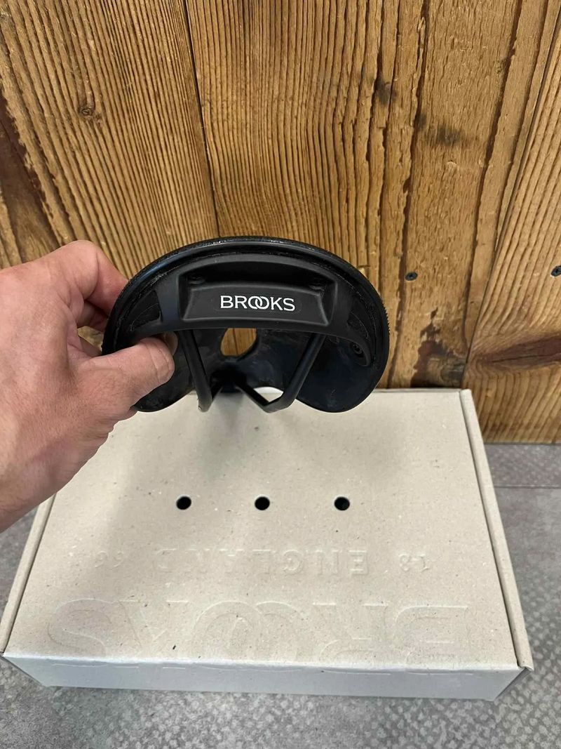 BROOKS C15 Carved