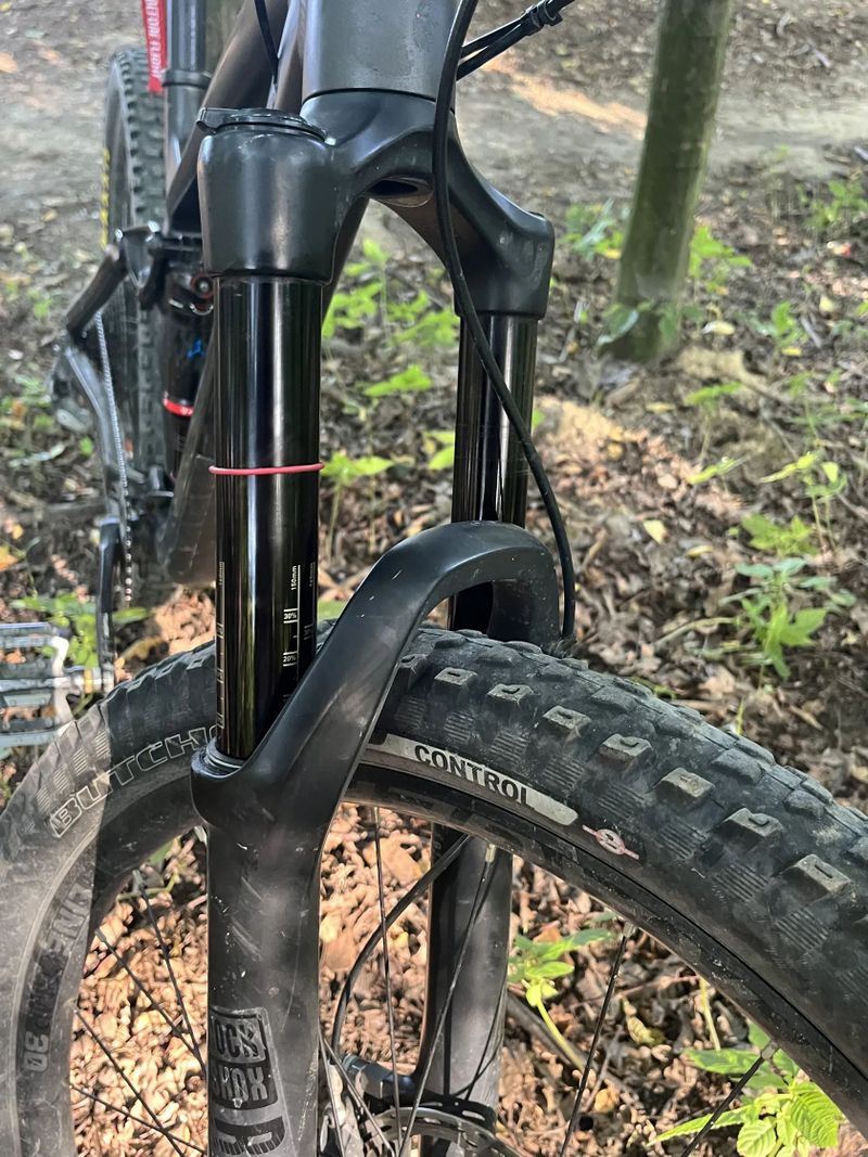 Dobrý den přidám kolo TREK REMEDY 8 zdvih 160mm a150mm více po telefonu při rychlém jednají cena do
