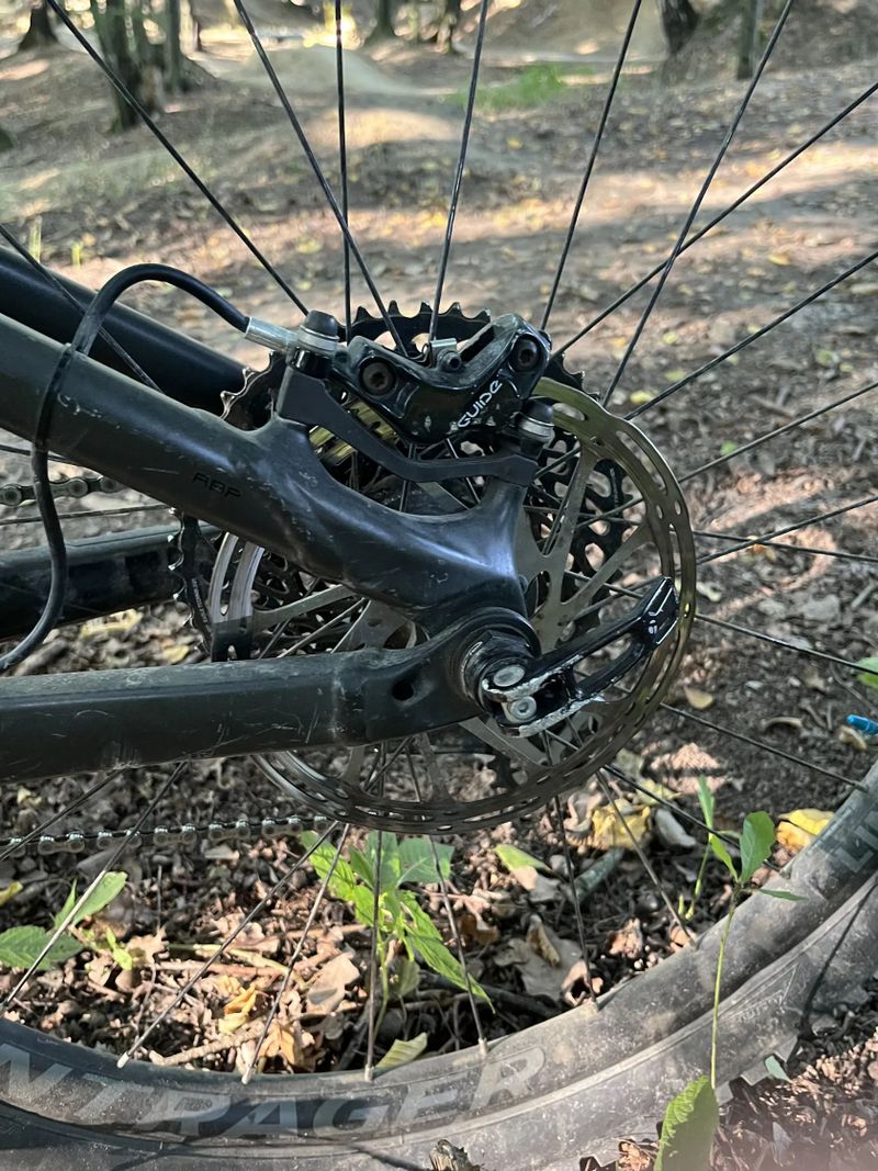 Dobrý den přidám kolo TREK REMEDY 8 zdvih 160mm a150mm více po telefonu při rychlém jednají cena do