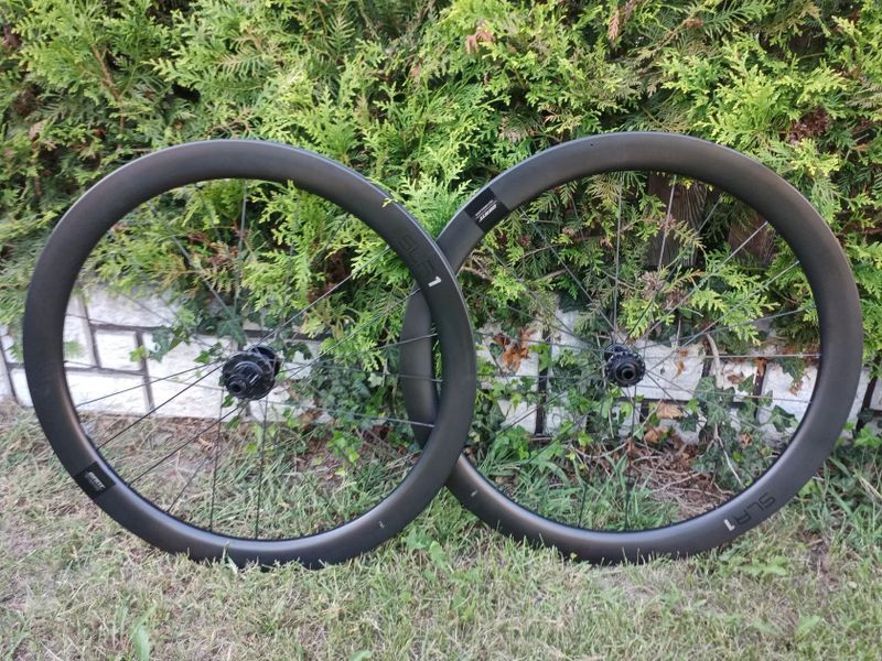 Prodám zapletené kola Giant SLR1 