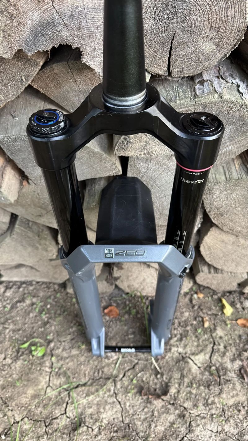 Vidlice Rockshock Zeb Ultimate charger 2.1 RC2 
