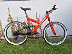 Cannondale Super-V café racer