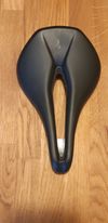 Sedlo Specialized Power Comp 143 mm