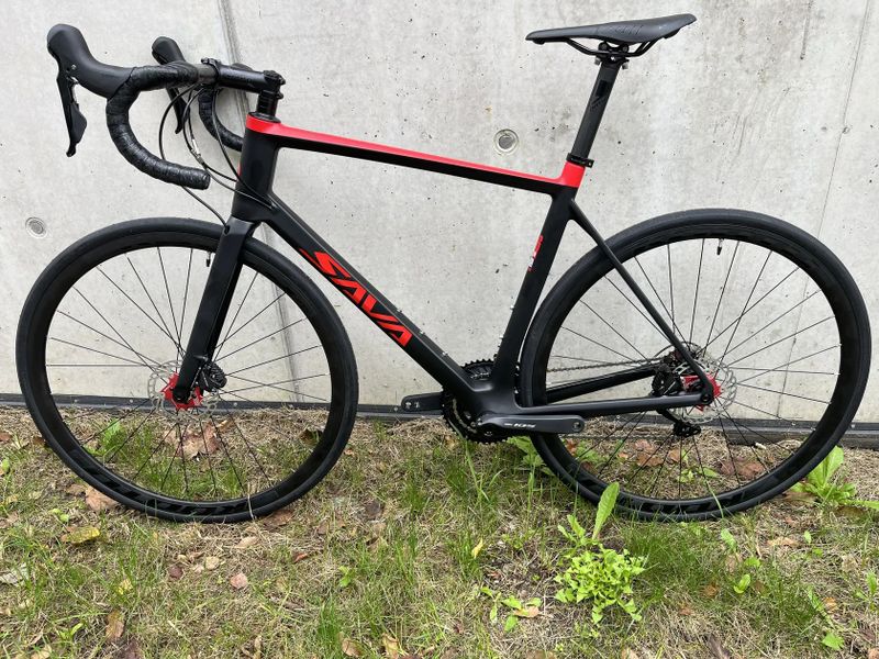 KARBONOVÉ SILNIČNÍ KOLO SAVA VEGAR 2.0, VEL. XL/56 CM