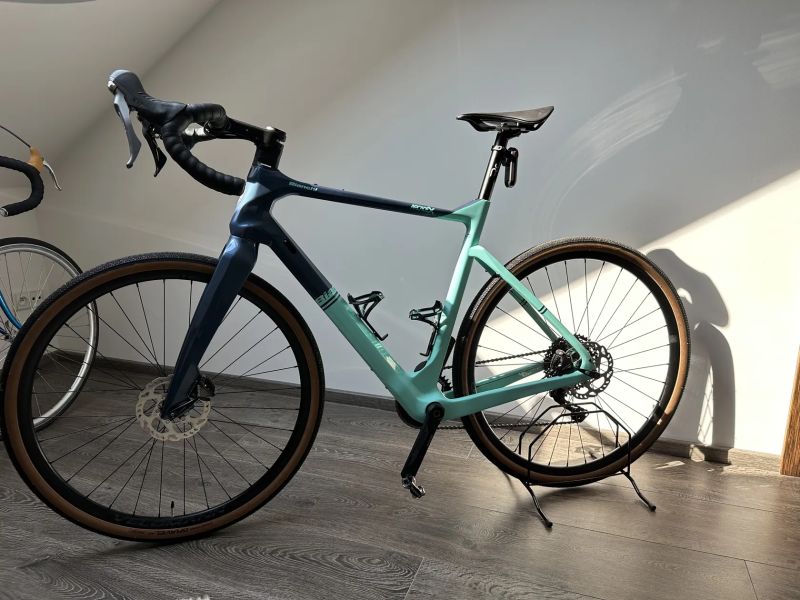 Bianchi Arcadex TOP stav - v záruce!