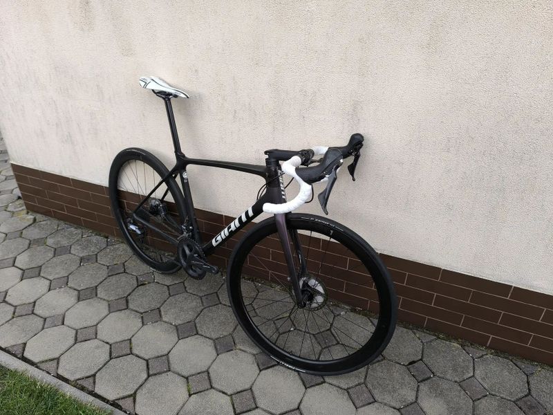 GIANT TCR ADVANCED 1, velikost M - do 181cm, váha 7,135kg