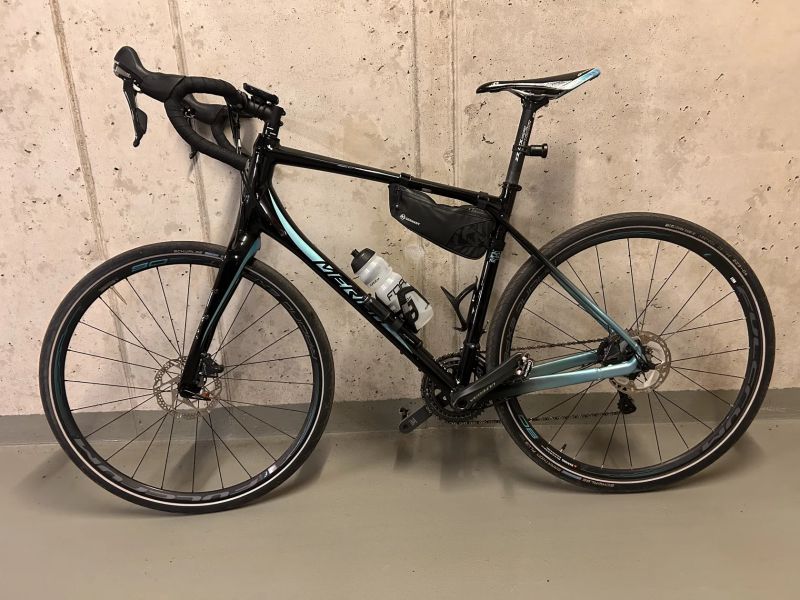 Merida Silex 700 L (2019) – Ultegra 2×11, karbon vidlice
