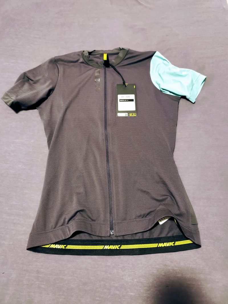 Mavic Aksium a Essential damske dresy S, M, XL