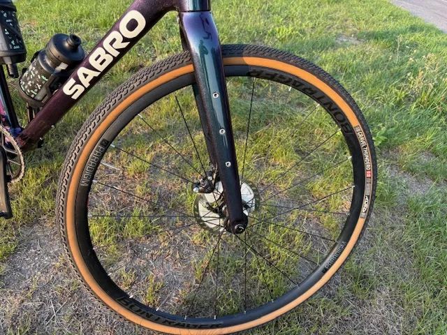 Gravel Sabro 2025, Shimano GRX, velikost 58