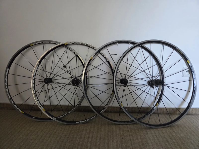 2 sady Mavic: Aksium / Ksyrium Equipe S