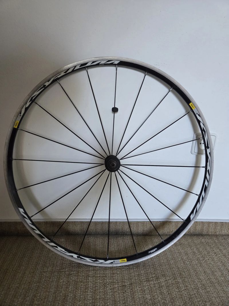 2 sady Mavic: Aksium / Ksyrium Equipe S