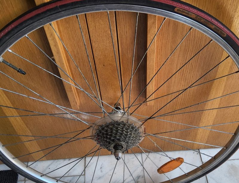 Stare silnicni kolo znacky CYCLESTAR (cca 15 let nepouzivane)