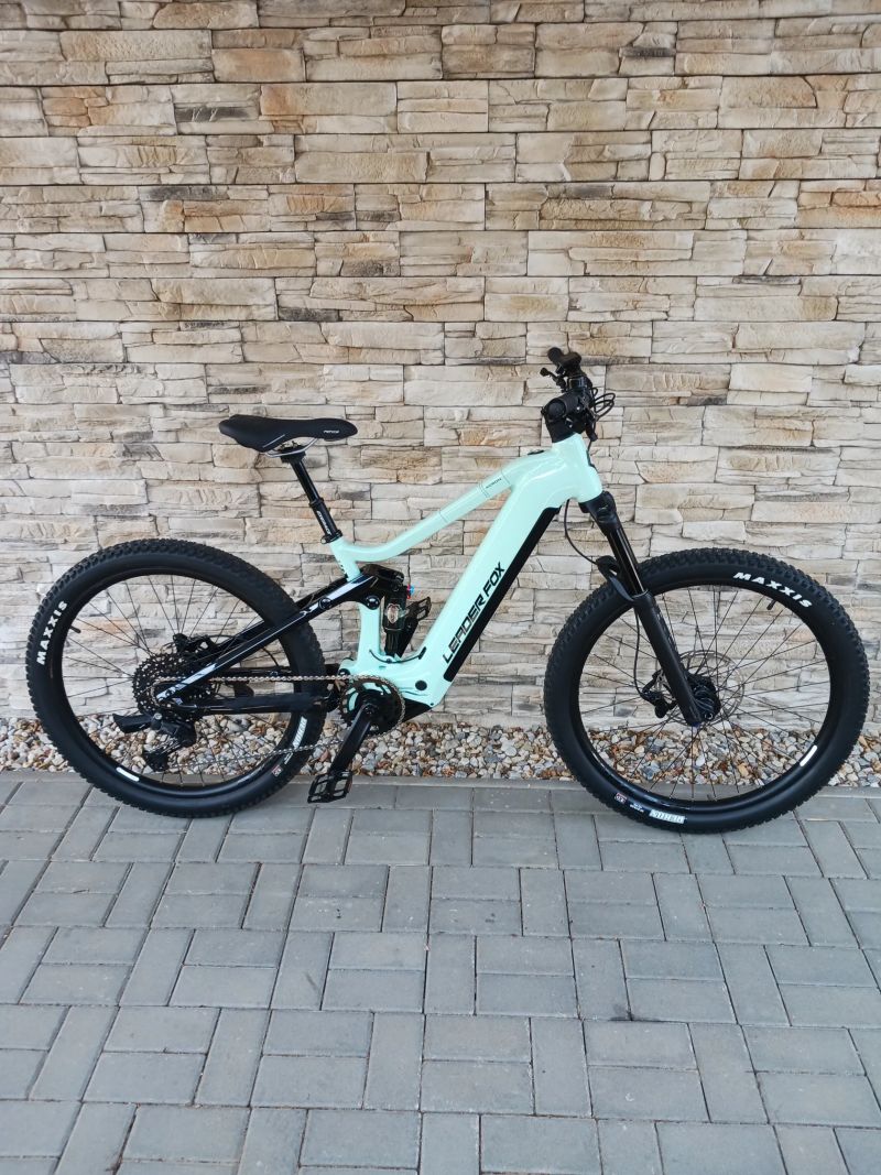 LEADER FOX ACRON S 16´´- NOVÉ