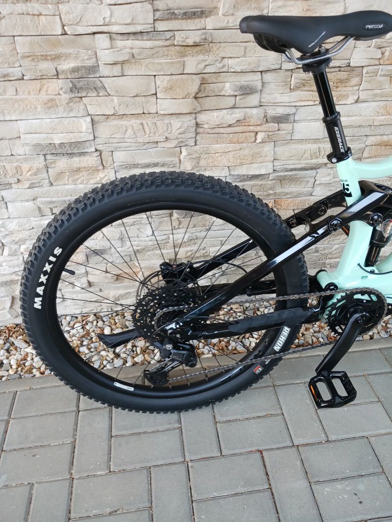 LEADER FOX ACRON S 16´´- NOVÉ