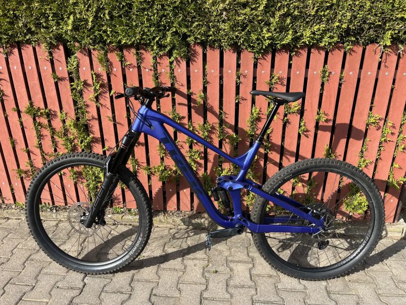 Trek Slash 8