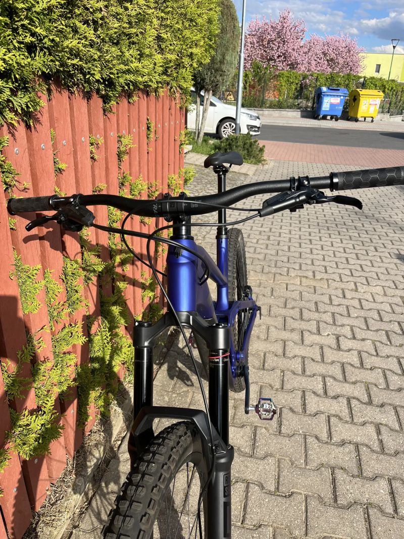 Trek Slash 8