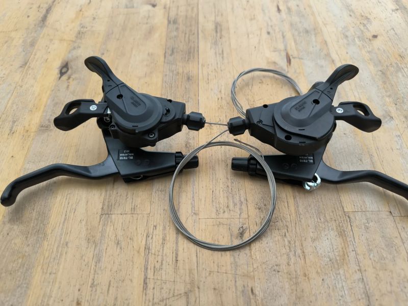 Řazení Shimano SL-M610 I-Spec (2/3x10) + brzdové páky BL-T610