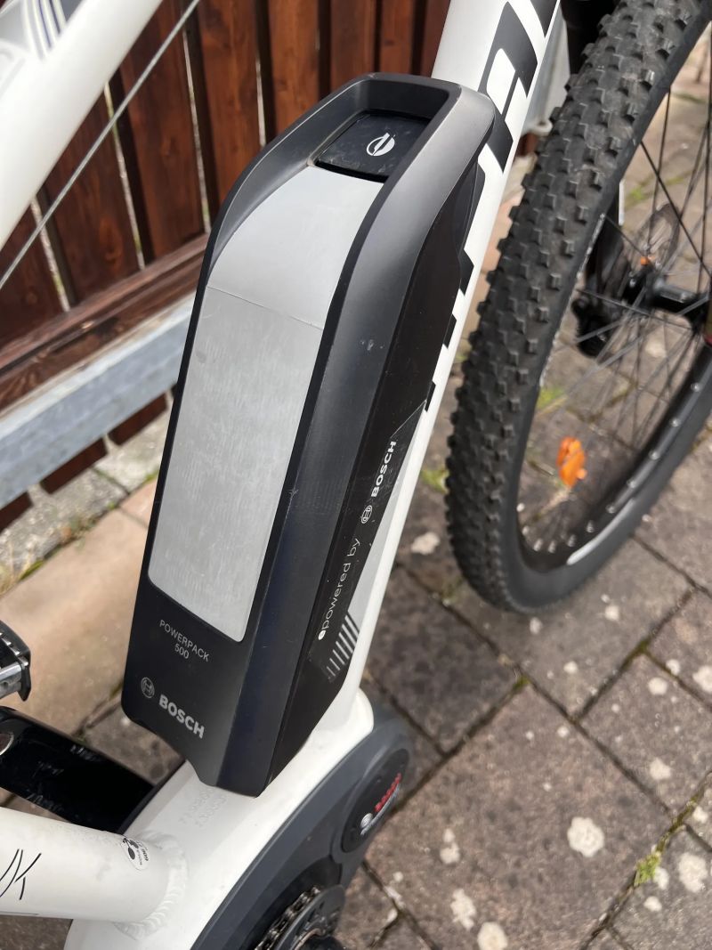 Elektrokolo Apache Hawk Bosch CX Performance