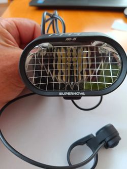 SUPERNOVA M99 MINI PRO 25 Špičkové přední světlo pro elektrokolo