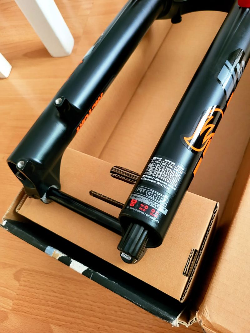 FOX Float 38 Factory Fit Grip2 VVC Evol Kashima 2025 29" Black/Orange