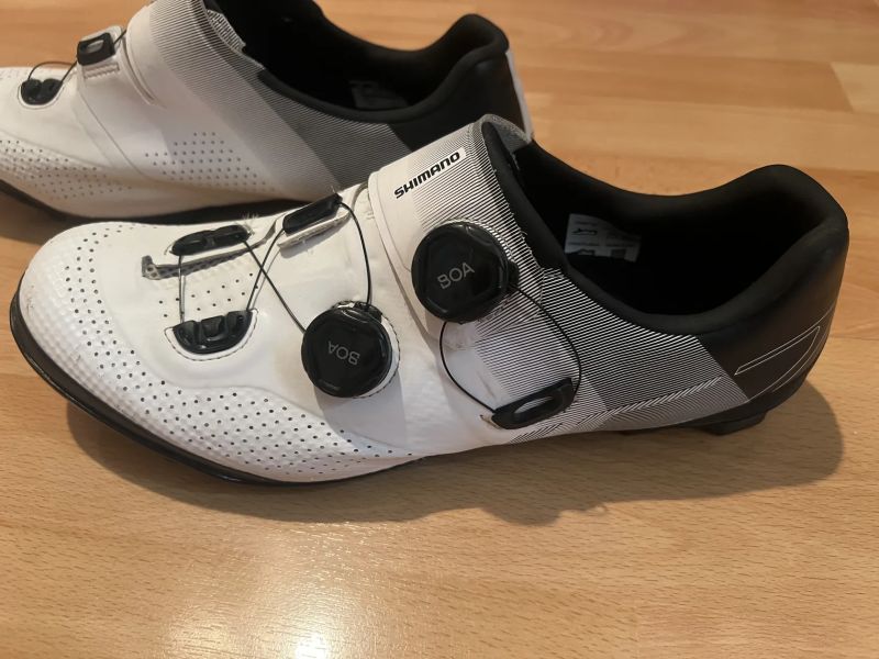 Tretry shimano XC7