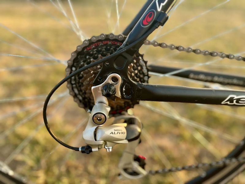 Trekové kolo Kellys AXIS CRX Cross – perfektní stav, po kompletním servisu