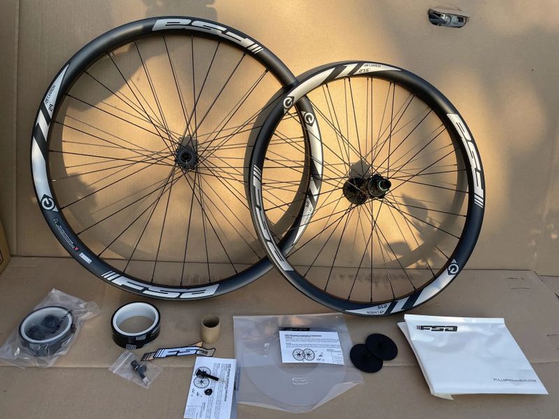 Nová - Vypletená karbonová enduro kola FSA i29 Mullet boost XD 29"/27,5"