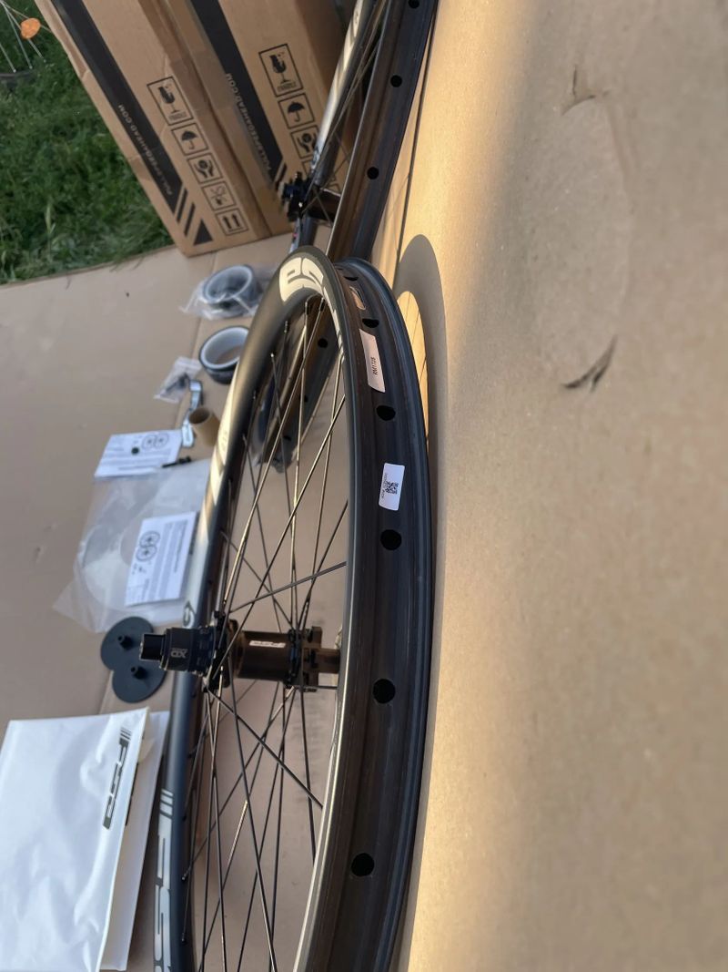 Nová - Vypletená karbonová enduro kola FSA i29 Mullet boost XD 29"/27,5"