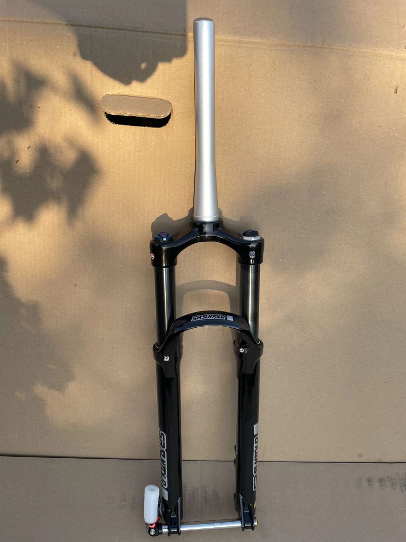 NOVÁ - Suntour XCR32 Air LO-R 120 29" Boost