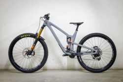 Propain Spindrift CF4 29 L, Fox Factory 38/Dhx2, Shimano Saint, GX AXS