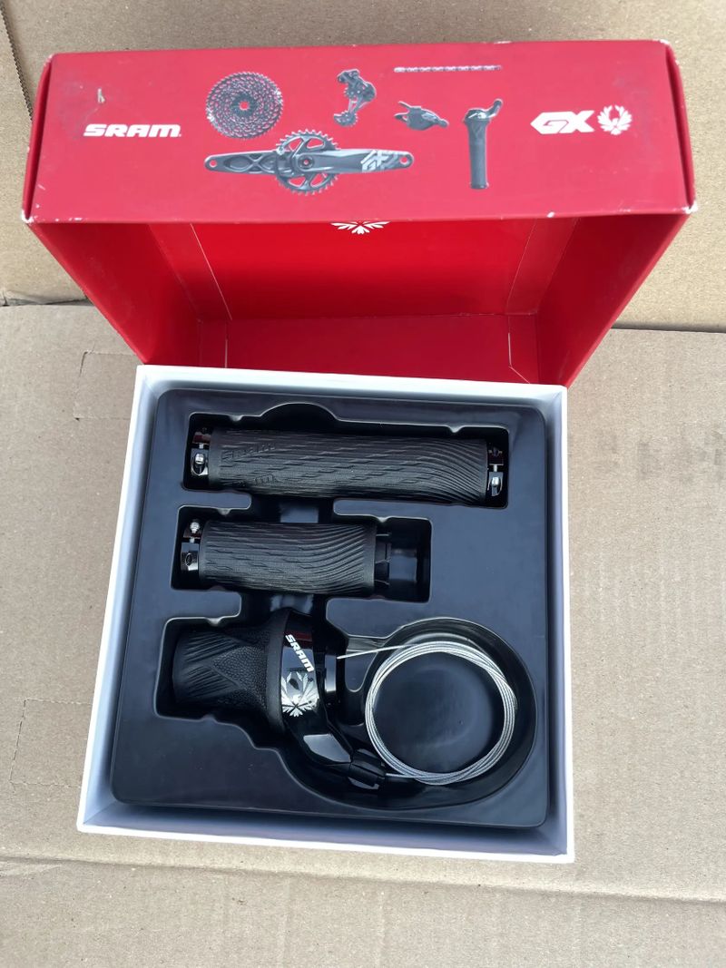 NOVÉ - Řazení Gripshif SRAM GX Eagle 12s, otočné