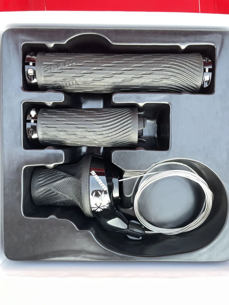 NOVÉ - Řazení Gripshif SRAM GX Eagle 12s, otočné