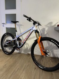 Pivot Firebird 2023 XL - PRO - Silver