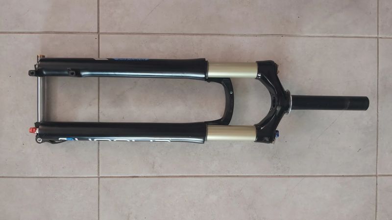 SR Suntour Epicon X1 - 1700g
