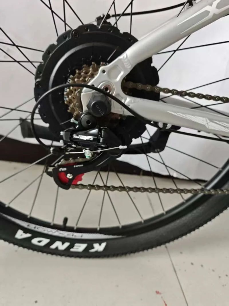 Nové elektrokolo 750W – dojezd 120 km, Shimano, 51 km/h